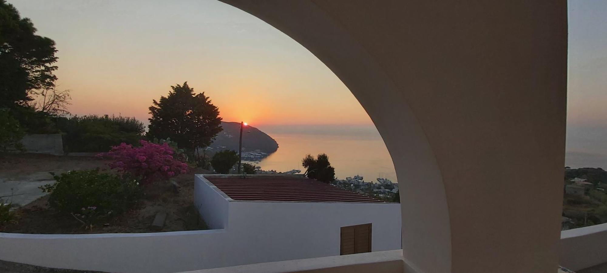 Casa Tra Cielo E Mare Panzió Lipari Kültér fotó