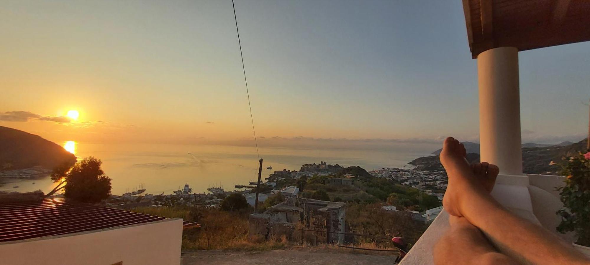 Casa Tra Cielo E Mare Panzió Lipari Kültér fotó